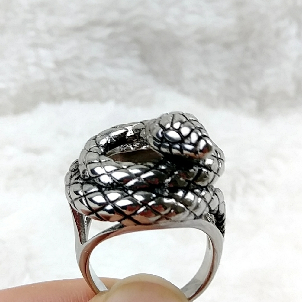 Serpent Snake Ring Hypoallergenic Unisex - Picture 11 of 15